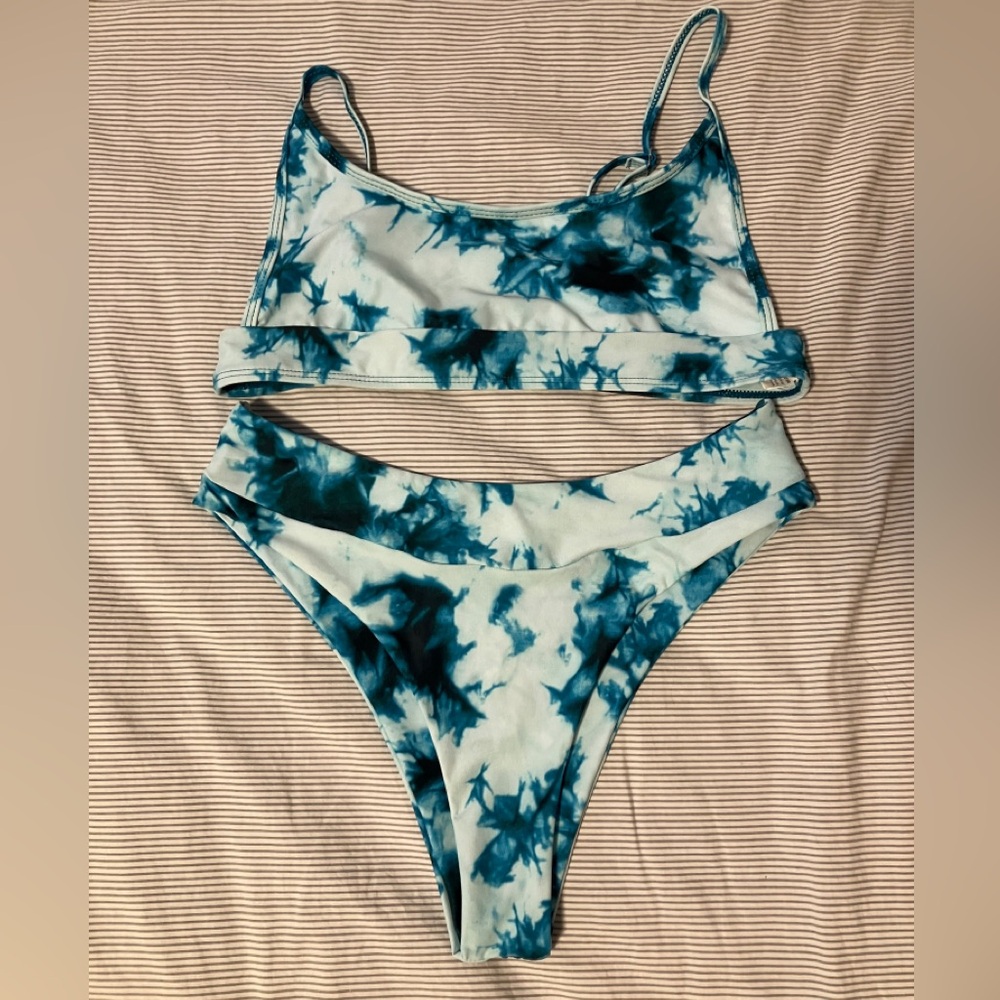 SHEIN High Waisted Tie Dye Bikini